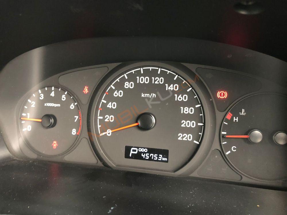 Mobil Hyundai H-1 2018