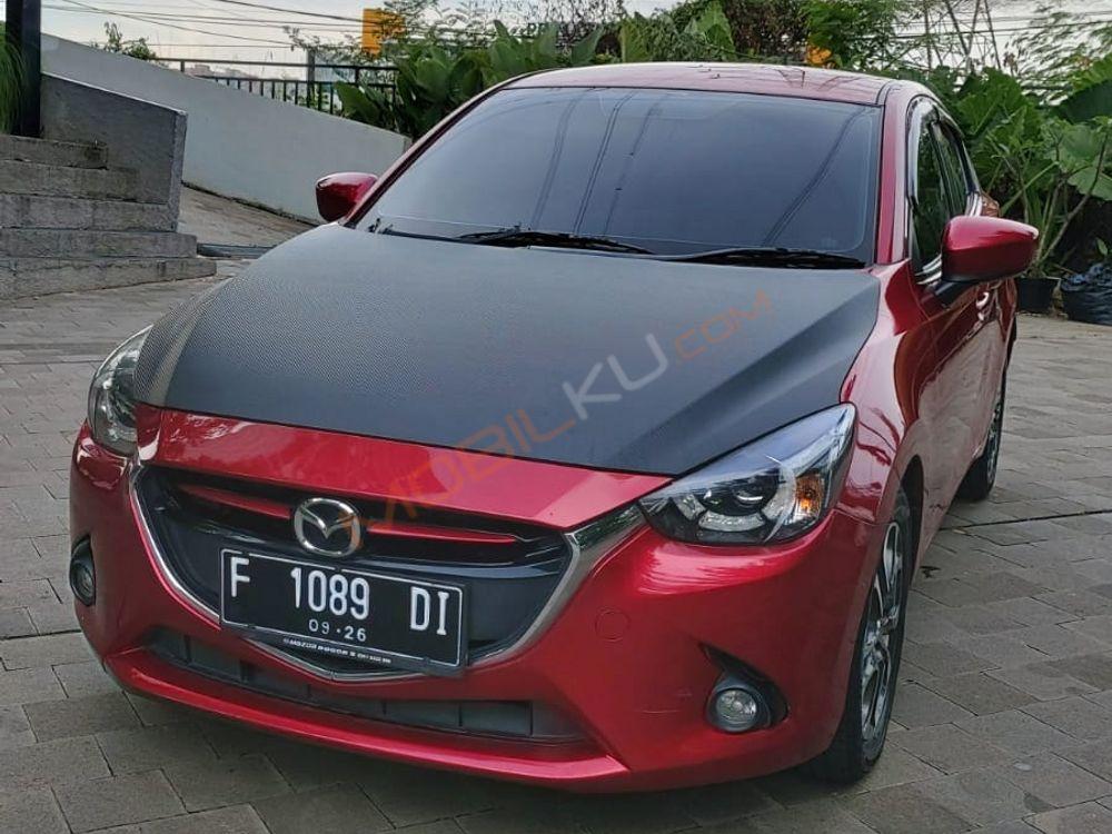 Mobil Mazda 2 Hatchback 2016