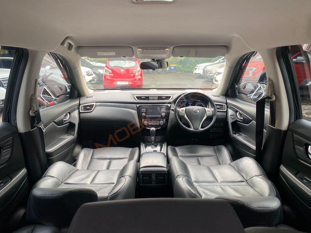 Mobil Nissan X-Trail 2015