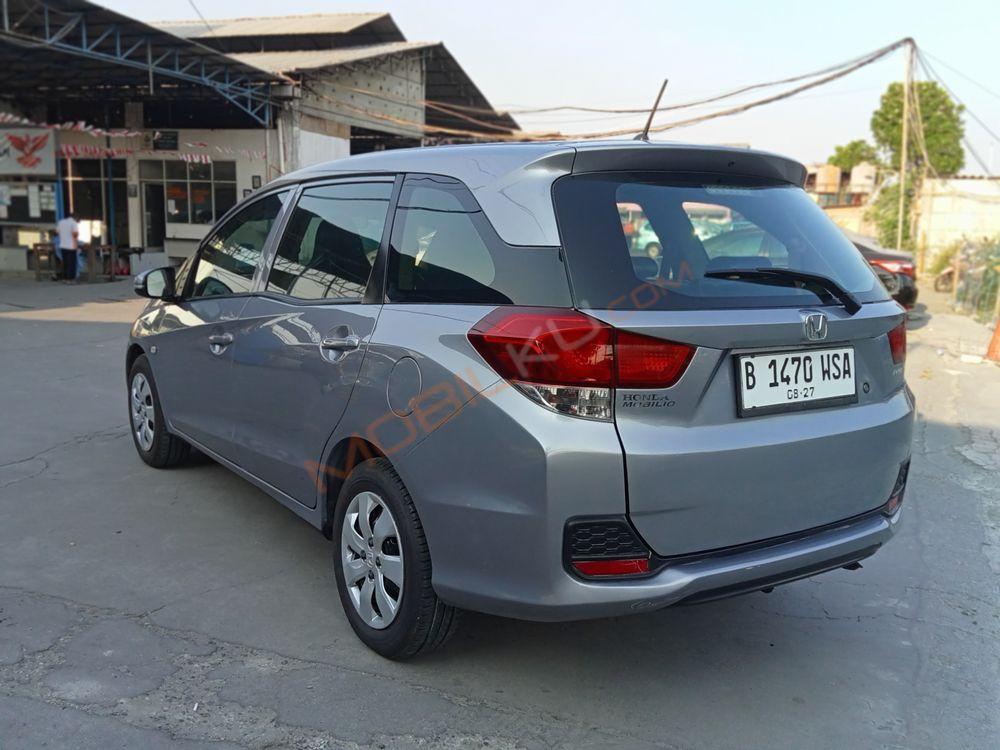 Mobil Honda Mobilio 2016