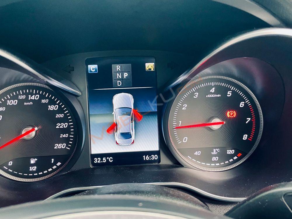 Mobil Mercedes-Benz C-Class 2018