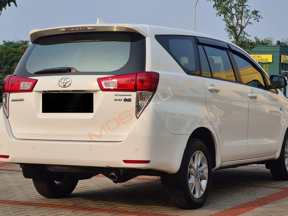 Mobil Toyota Kijang Innova 2016