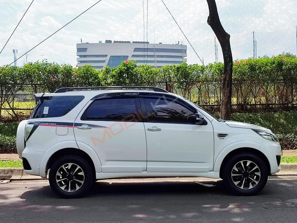 Mobil Daihatsu Terios 2016