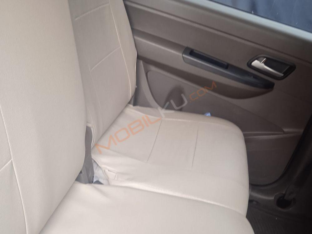 Mobil Wuling Confero 2020