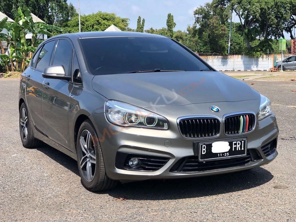 Mobil BMW 2 Series 2015