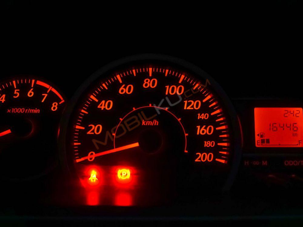 Mobil Toyota Calya 2021