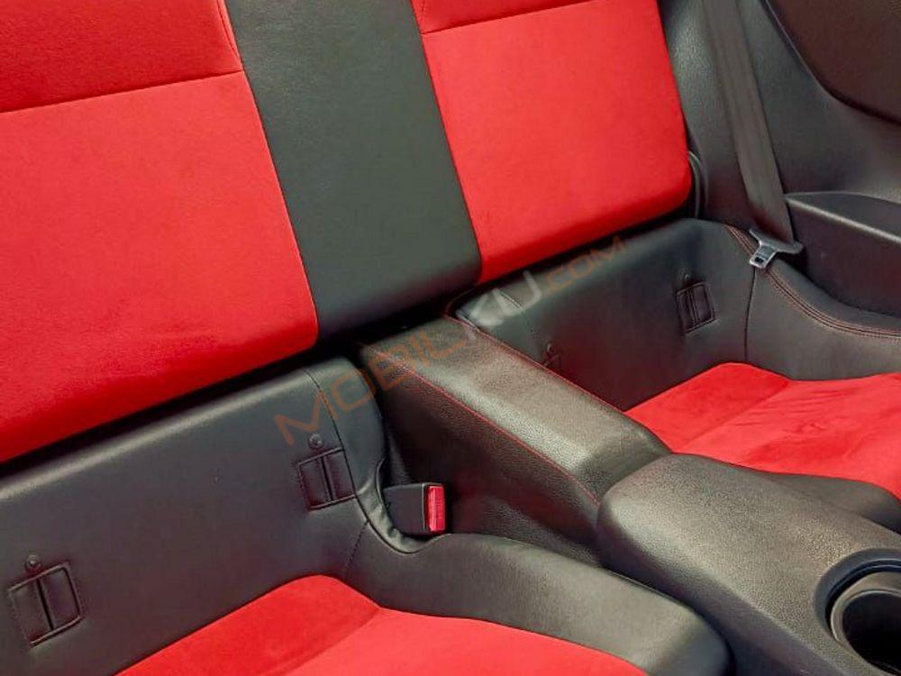 Mobil Toyota 86 2014