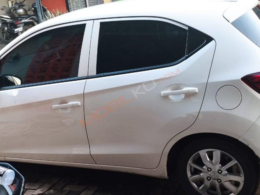 Mobil Honda Brio 2021