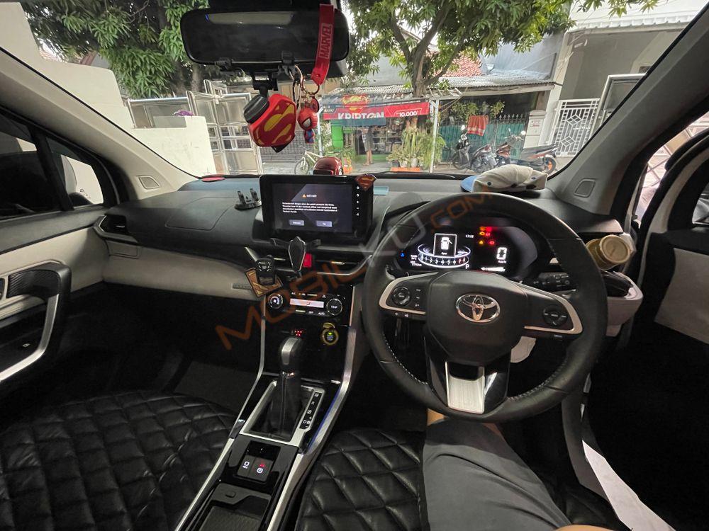 Mobil Toyota Veloz 2022