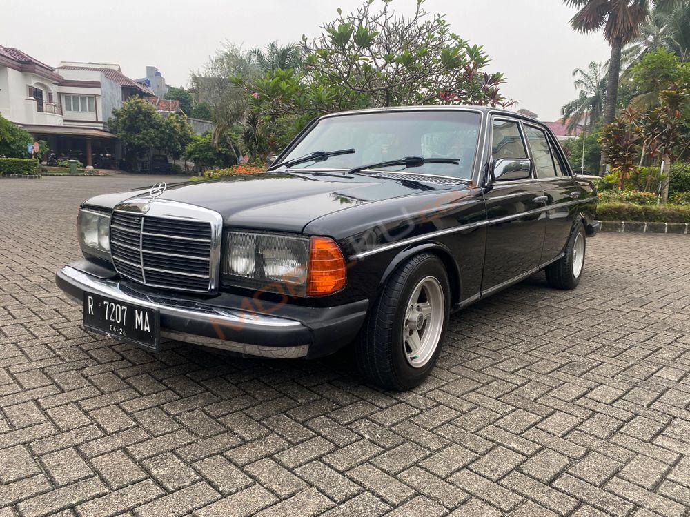 Mobil Mercedes-Benz E-Class 1995