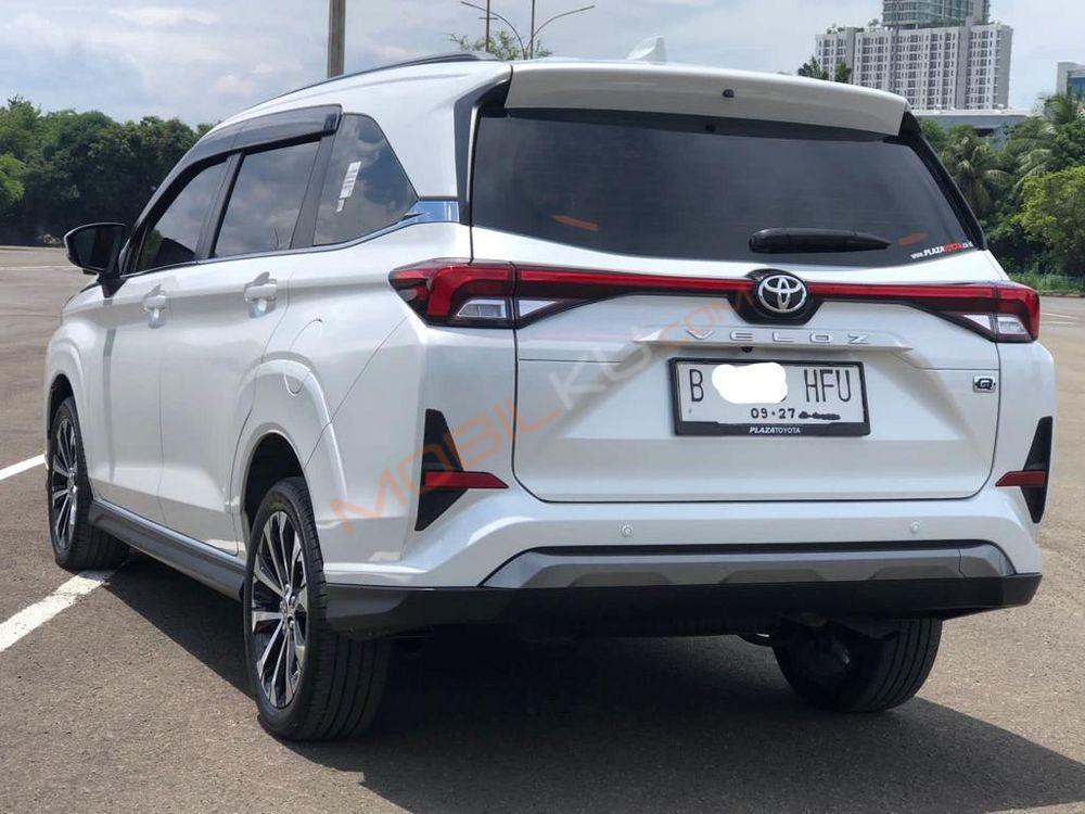 Mobil Toyota Veloz 2022