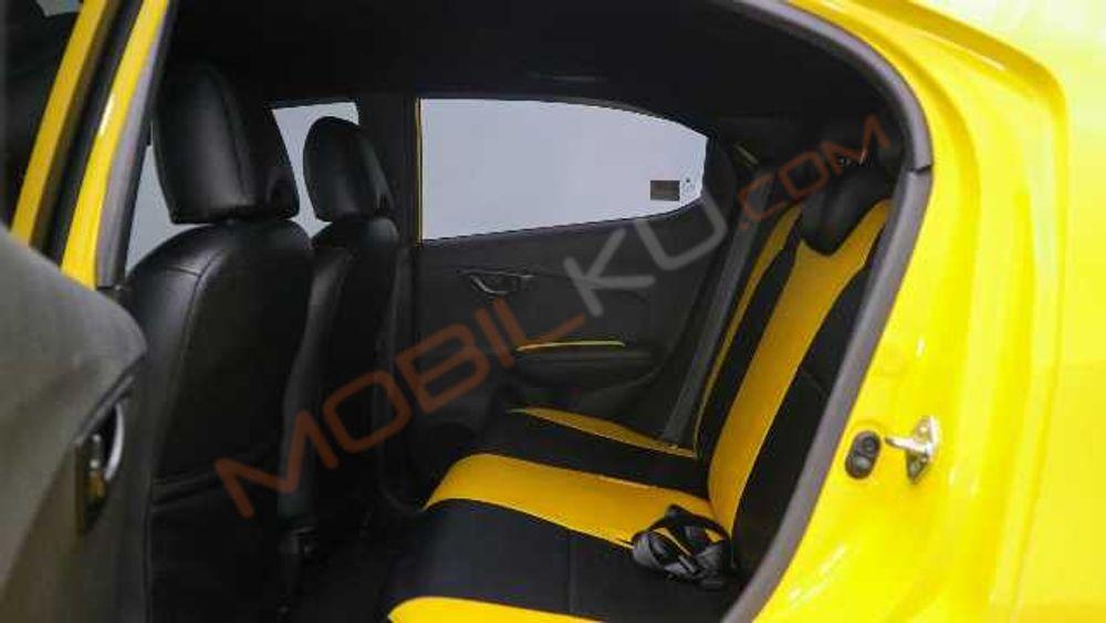 Mobil Honda Brio 2019