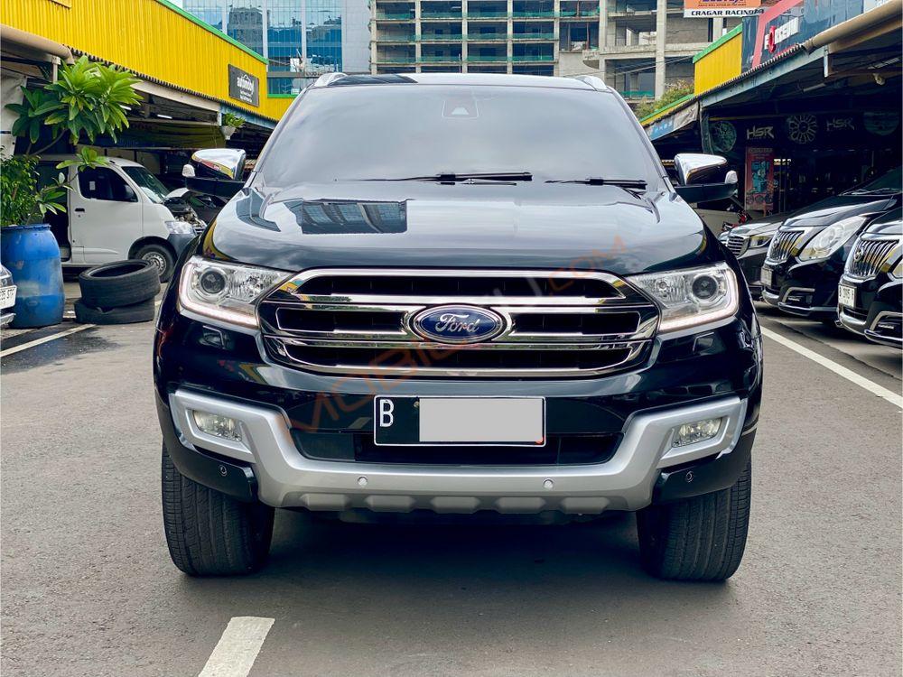 Mobil Ford Everest 2015