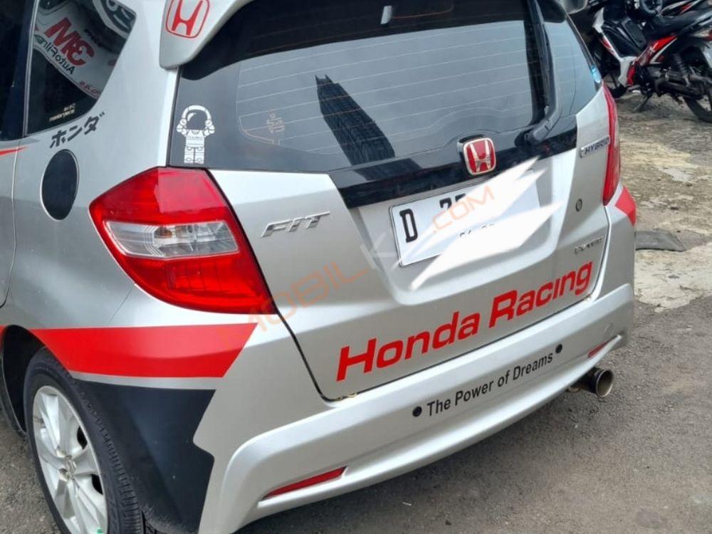 Mobil Honda Jazz 2012