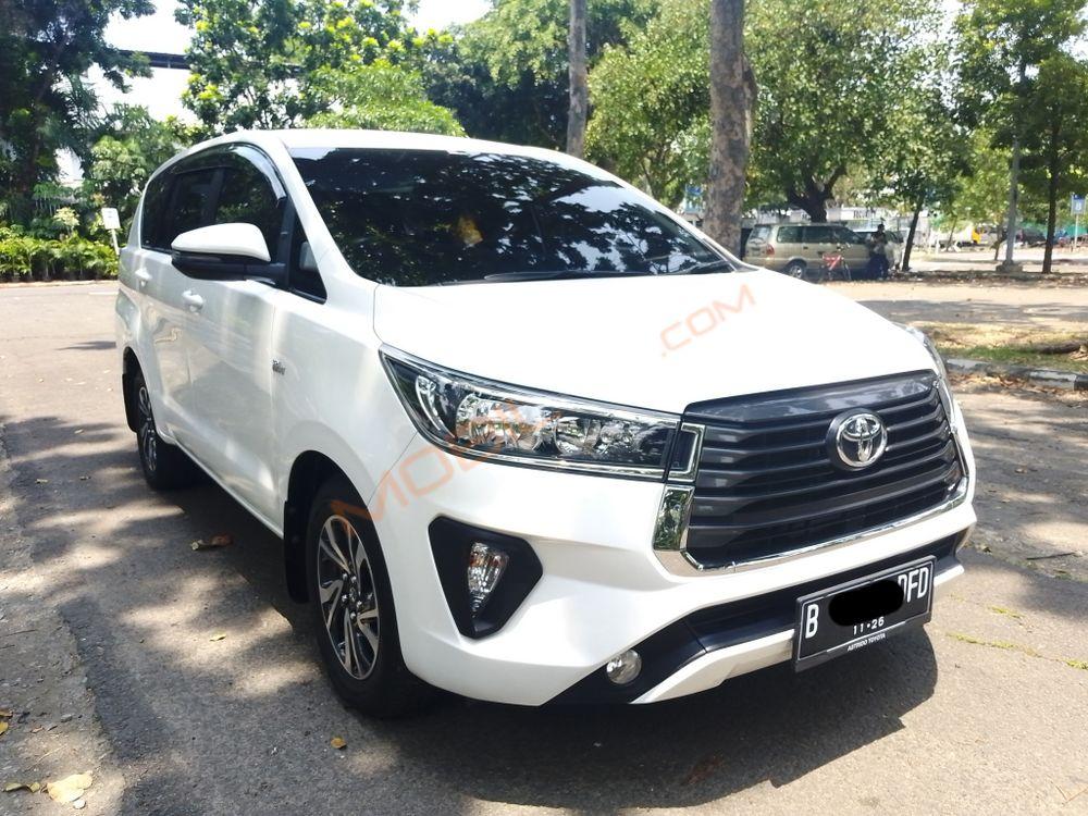Mobil Toyota Kijang Innova 2021