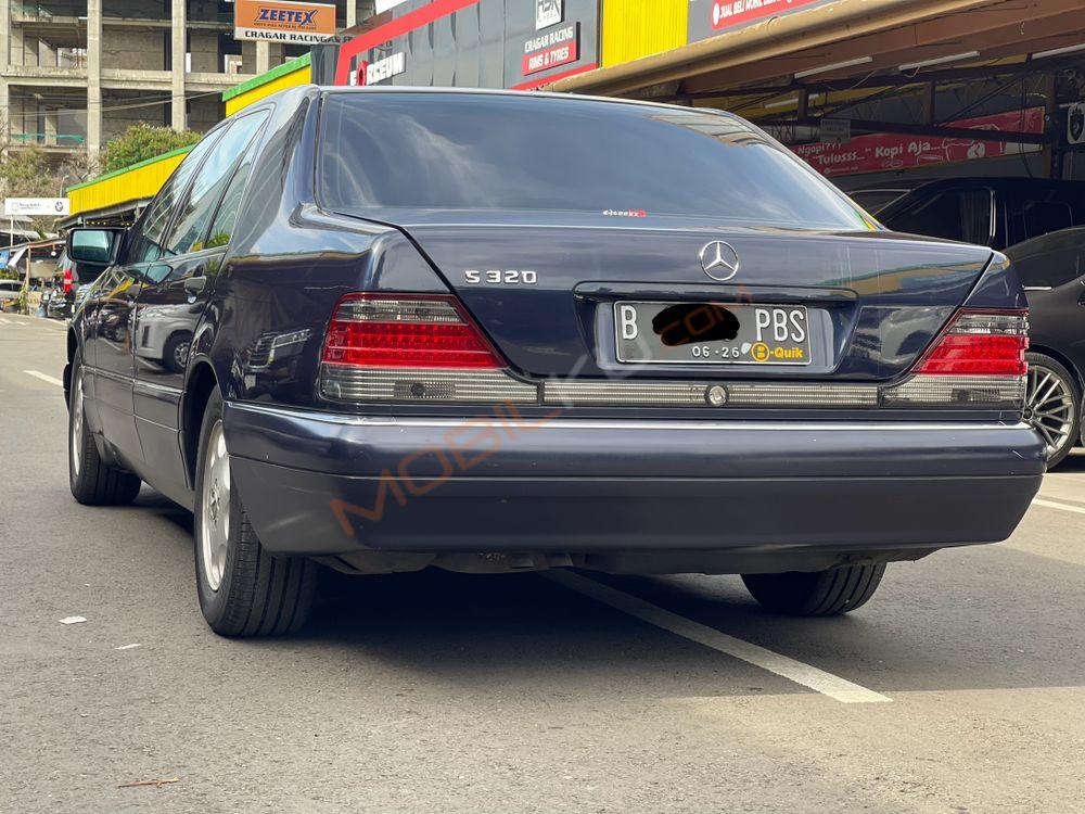 Mobil Mercedes-Benz S-Class 1996