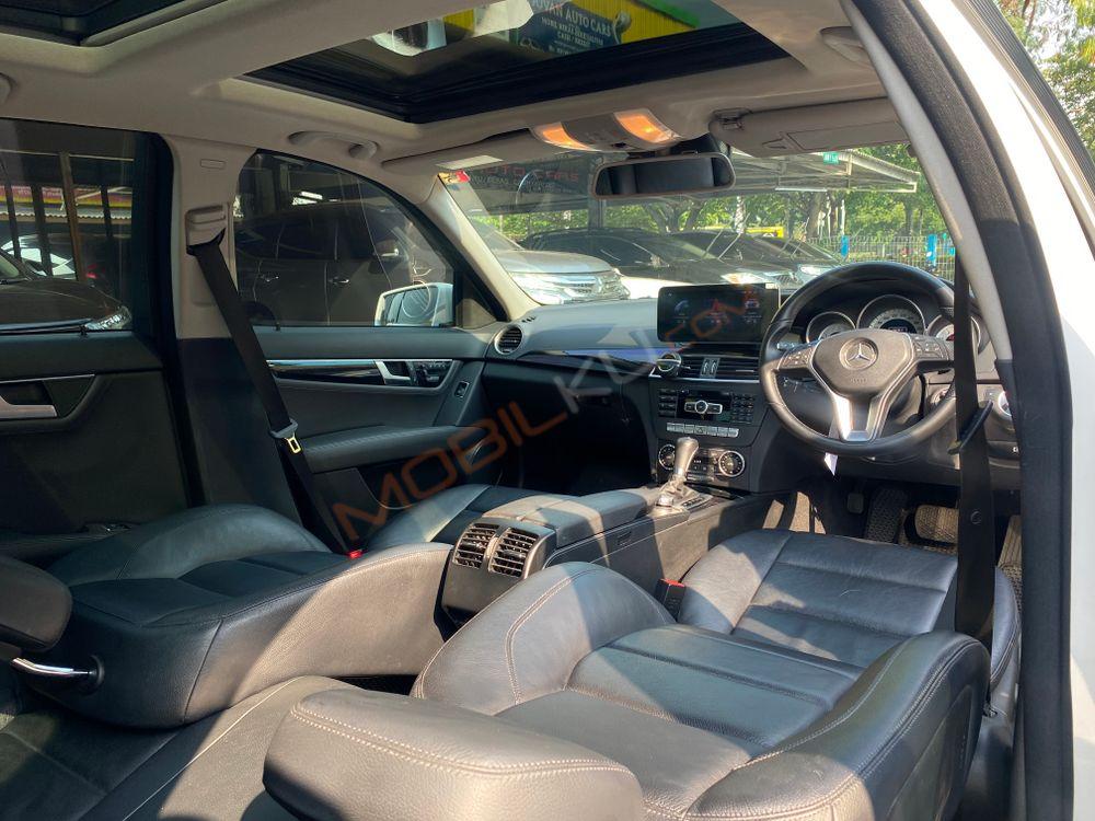 Mobil Mercedes-Benz C-Class 2013