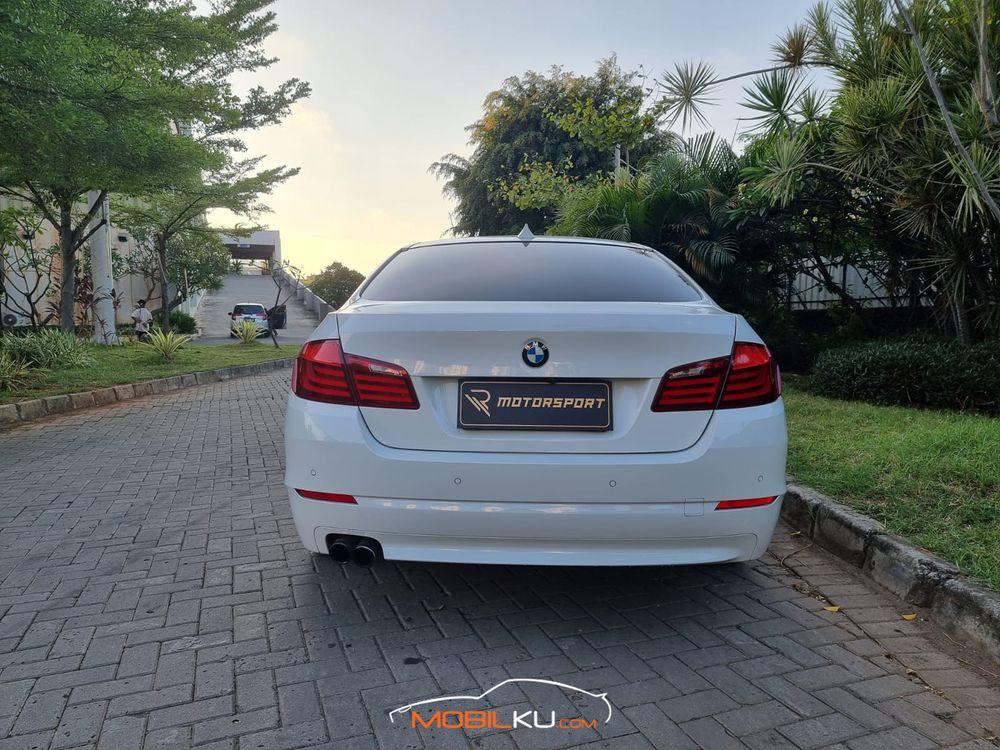 Mobil BMW 5 Series 2013
