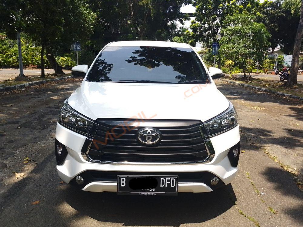 Mobil Toyota Kijang Innova 2021