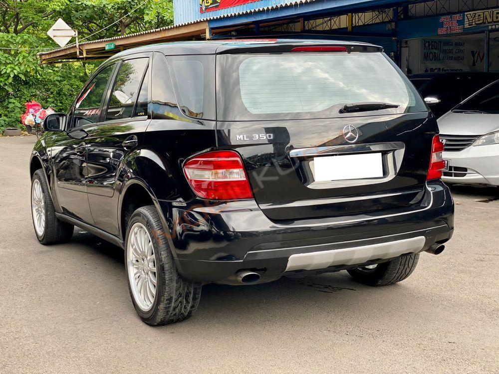 Mobil Mercedes-Benz ML 2006