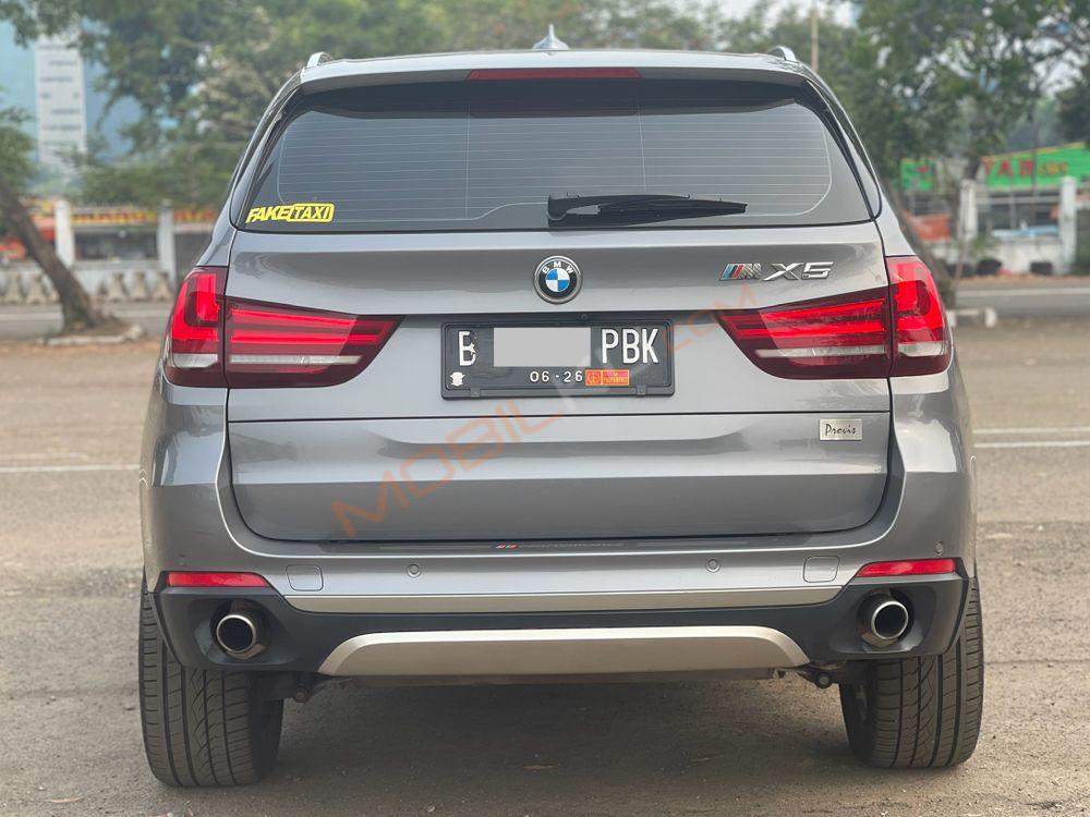 Mobil BMW X5 2016