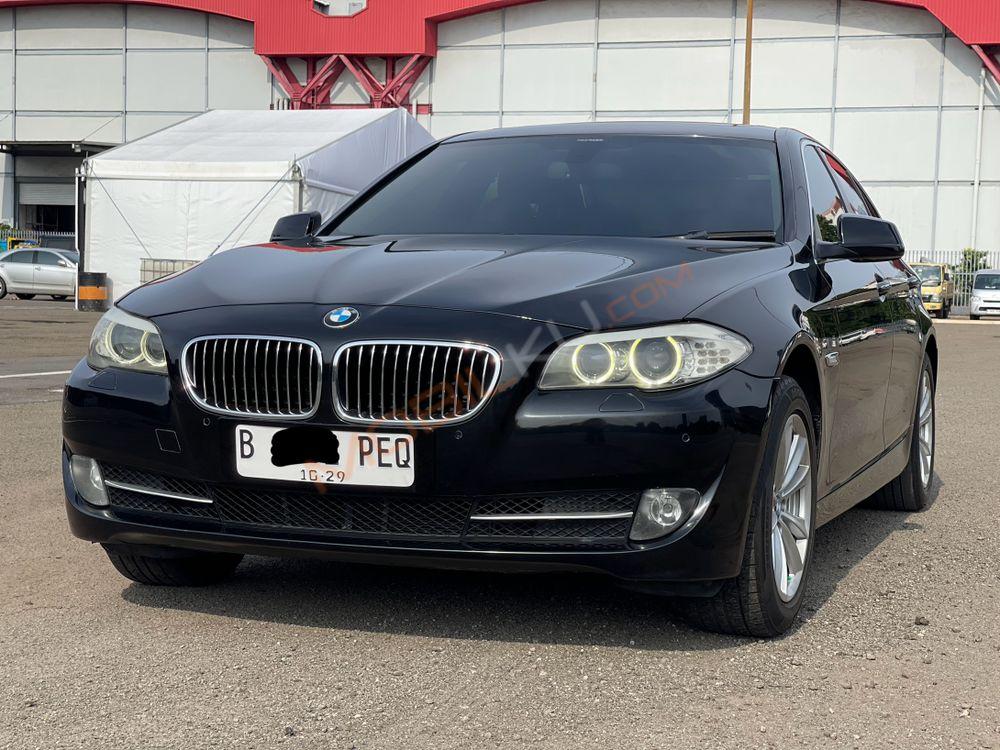 Mobil BMW 5 Series 2013