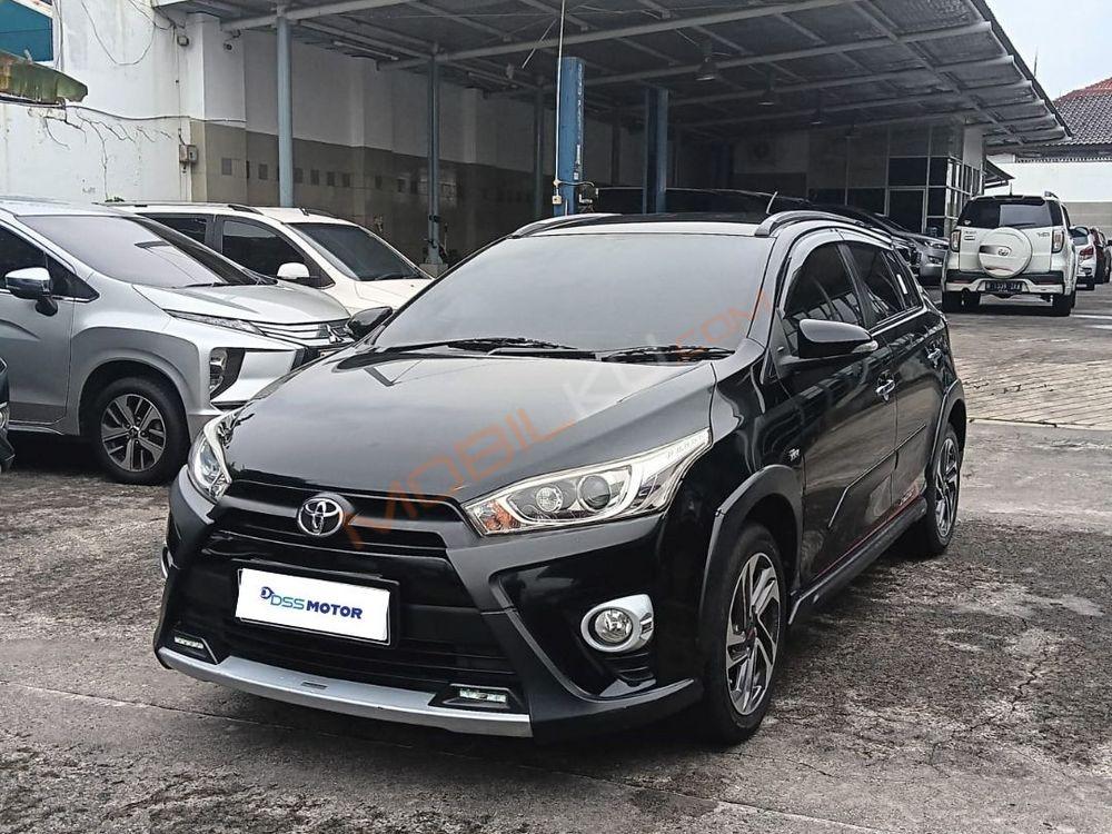 Mobil Toyota Yaris 2017