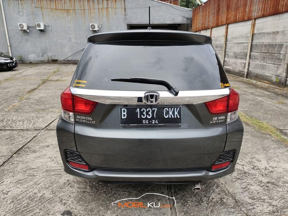 Mobil Honda Mobilio 2014