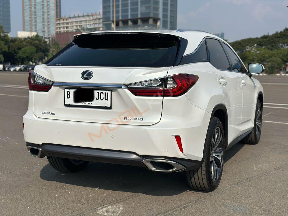 Mobil Lexus RX 2018