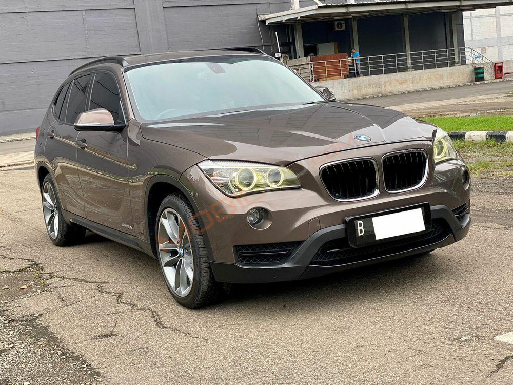 Mobil BMW X1 2013