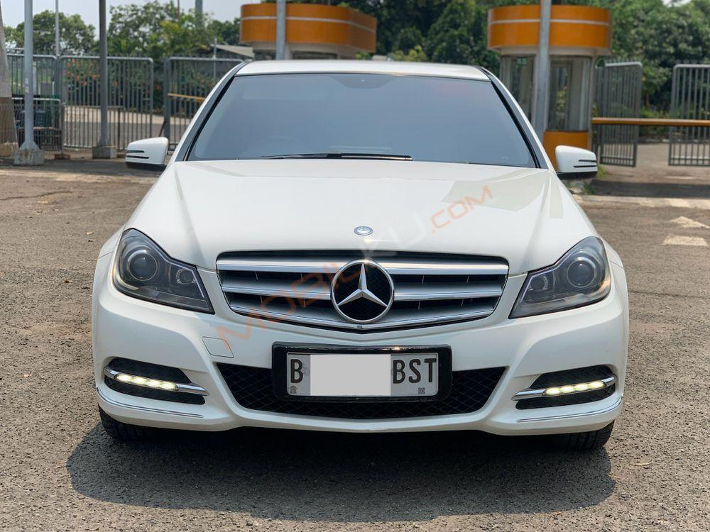 Mobil Mercedes-Benz C-Class 2014