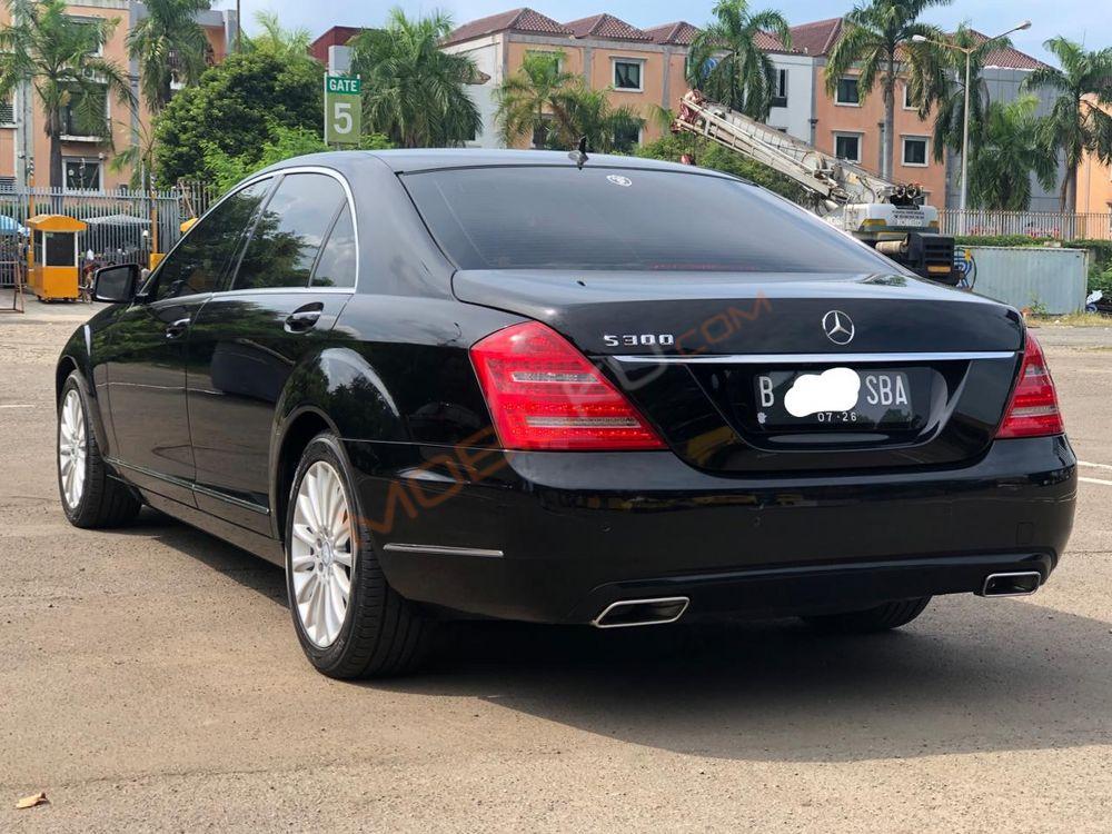 Mobil Mercedes-Benz S-Class 2011