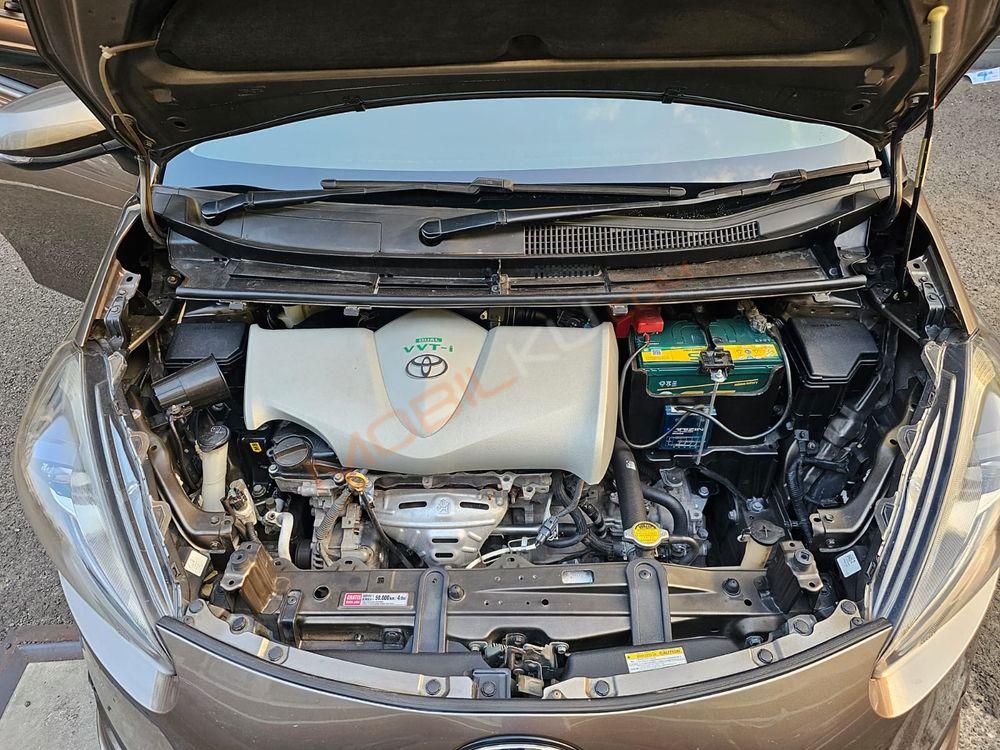 Mobil Toyota Sienta 2021