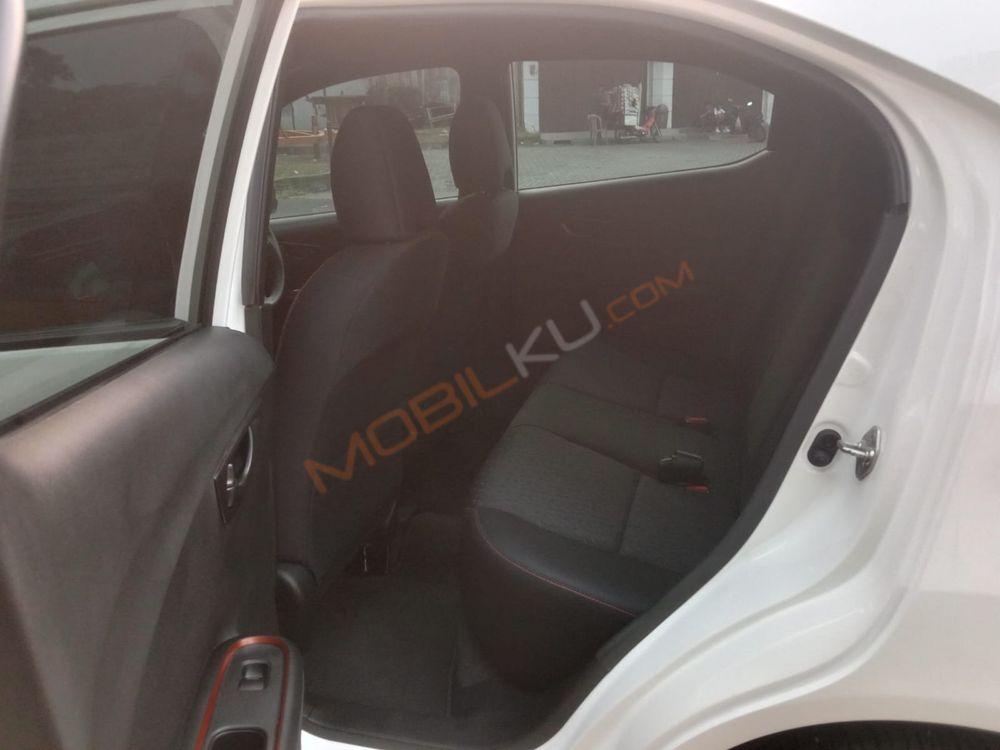 Mobil Honda Brio 2021