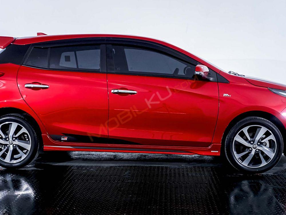 Mobil Toyota Yaris 2021