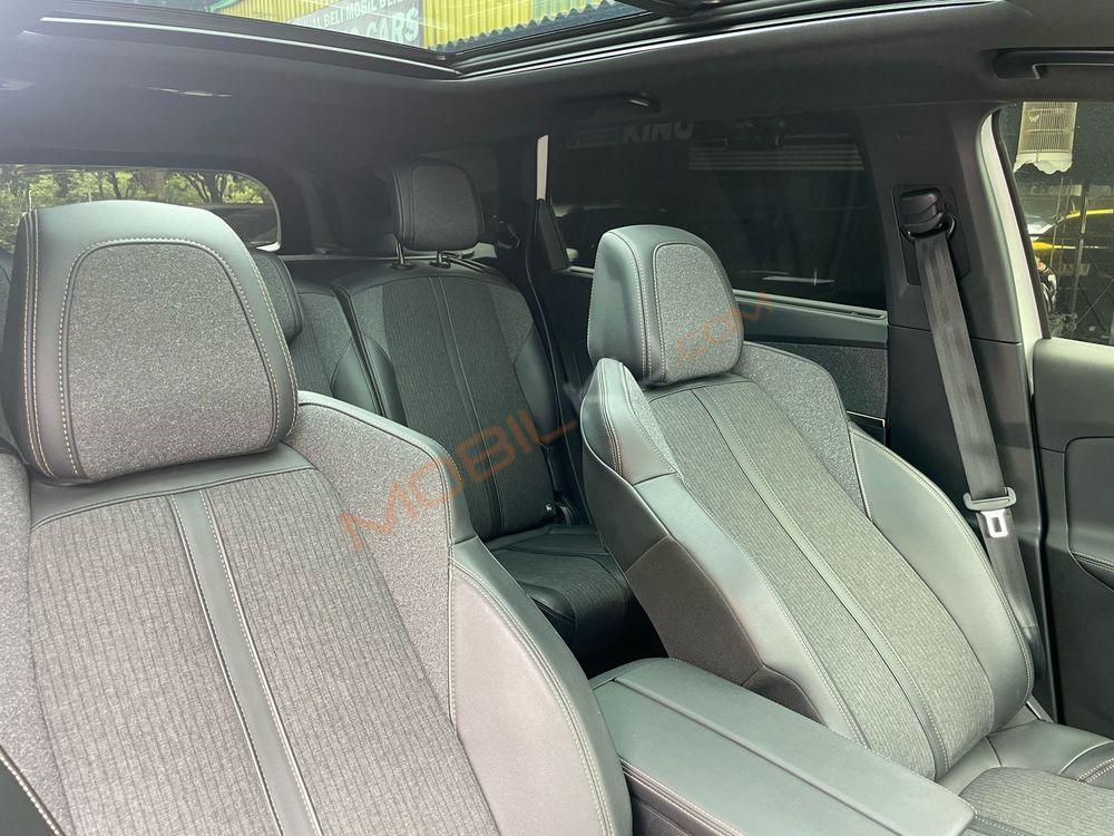 Mobil Peugeot 5008 2019