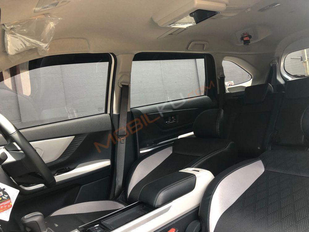 Mobil Toyota Veloz 2022