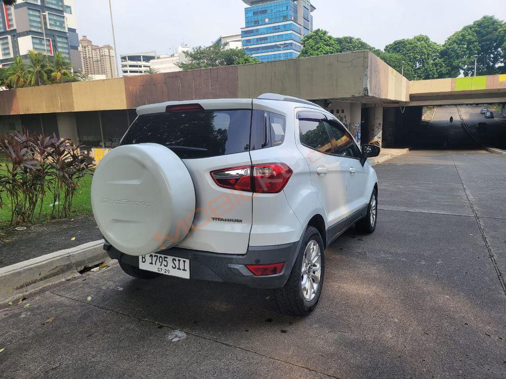 Mobil Ford EcoSport 2015