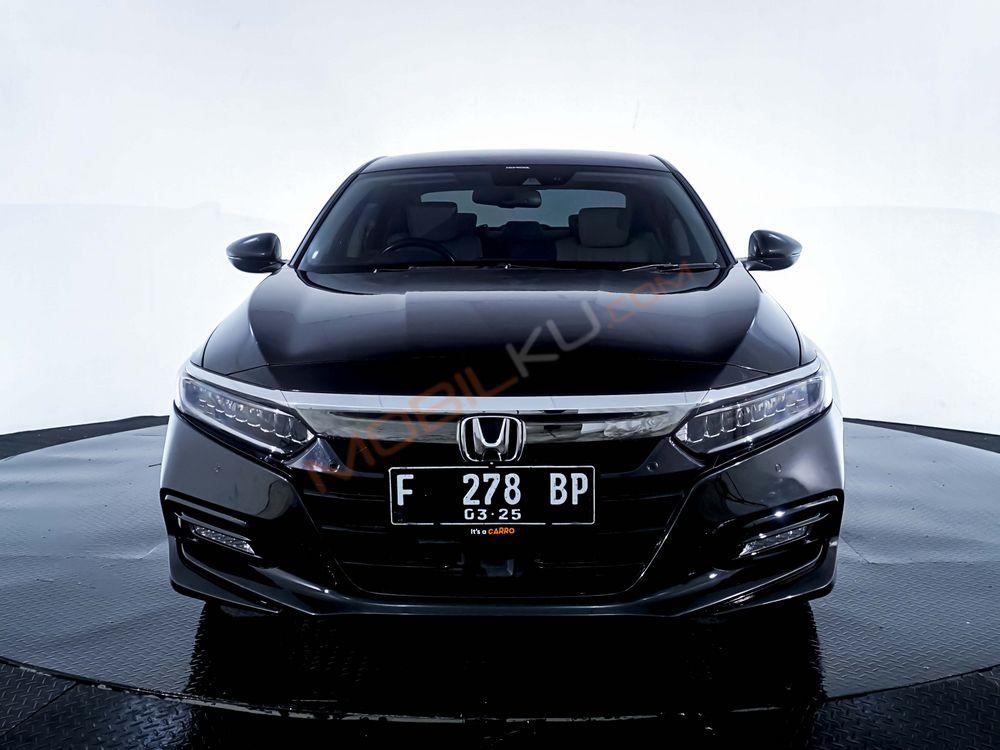 Mobil Honda Accord 2020