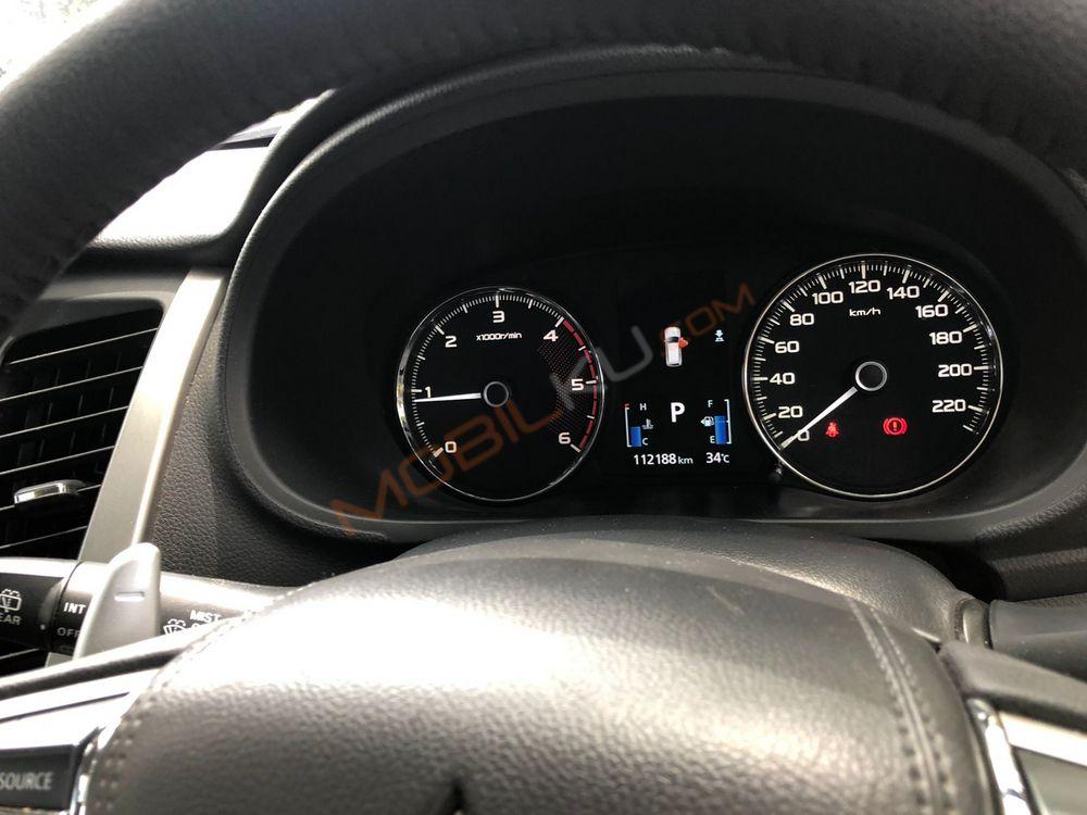 Mobil Mitsubishi Pajero Sport 2017