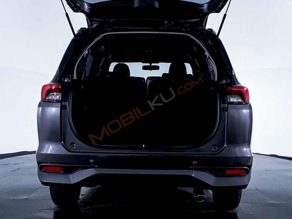 Mobil Daihatsu Xenia 2023