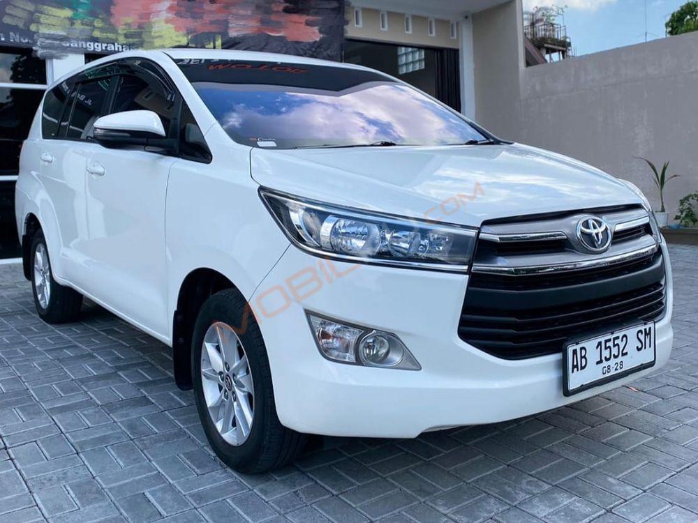 Mobil Toyota Kijang Innova 2020