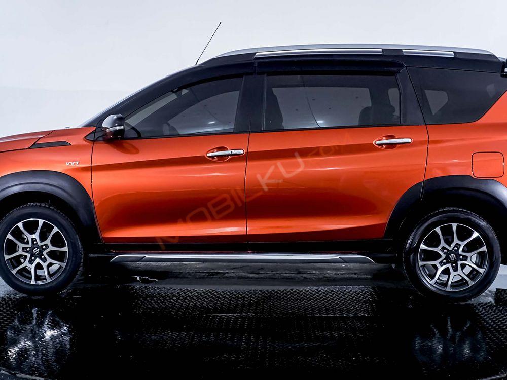 Mobil Suzuki XL7 2021