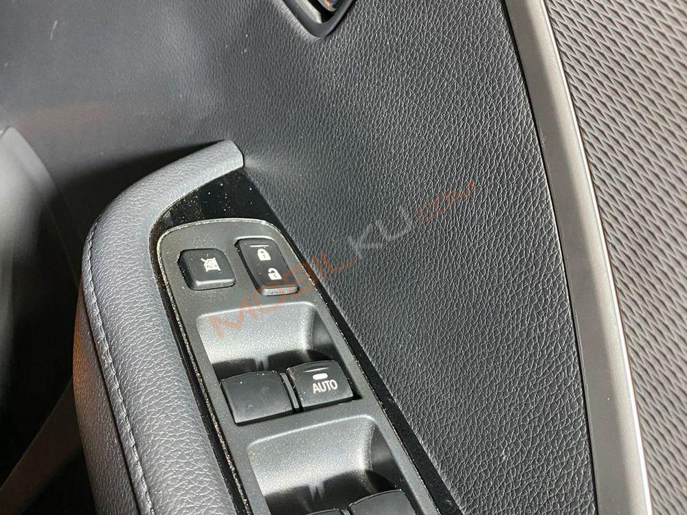 Mobil Mitsubishi Xpander Cross 2020