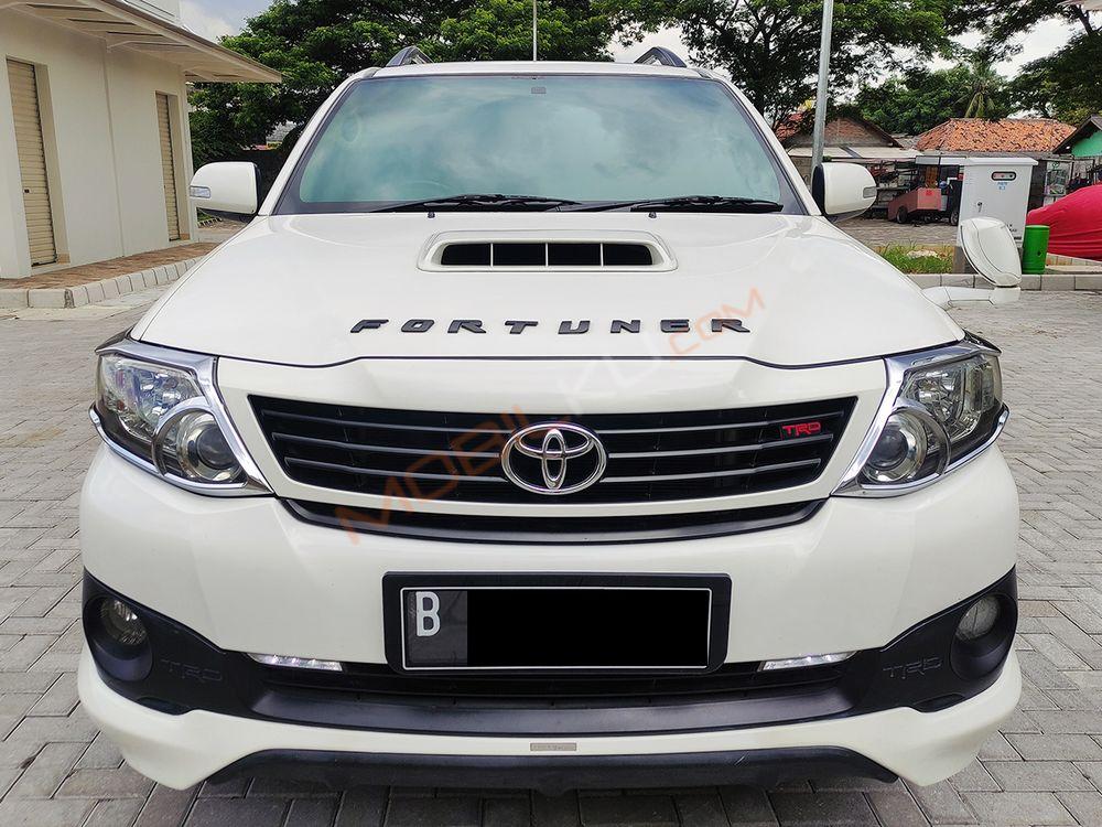 Mobil Toyota Fortuner 2014