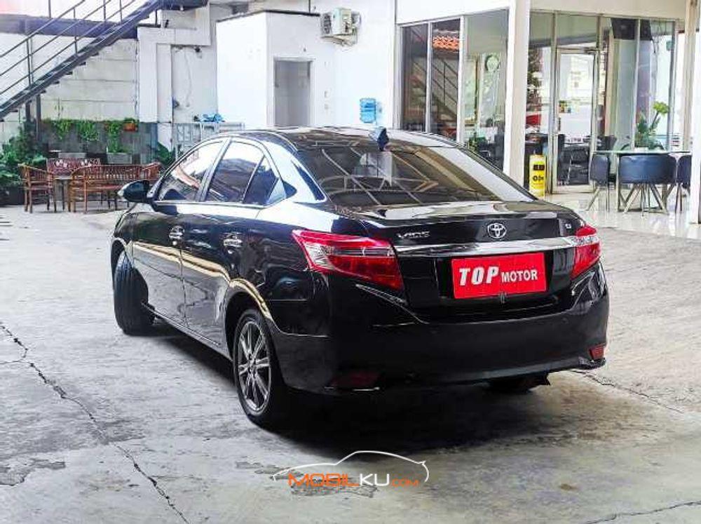Mobil Toyota Vios 2013