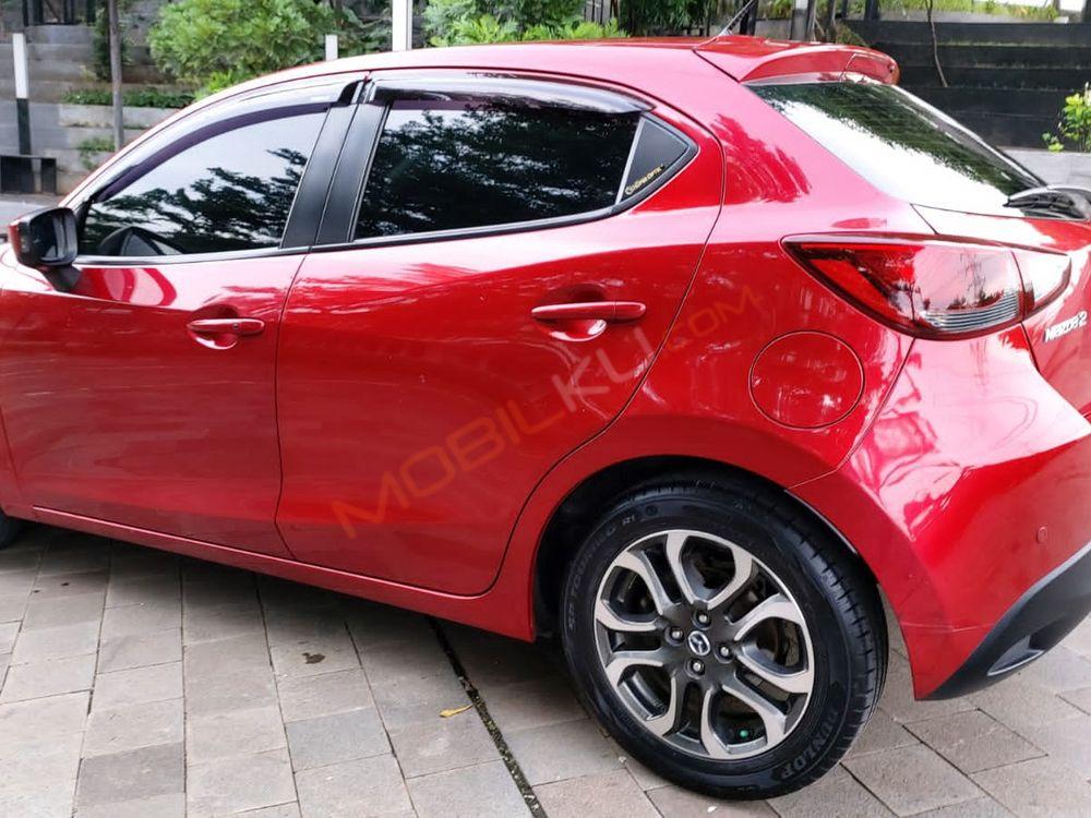 Mobil Mazda 2 Hatchback 2016