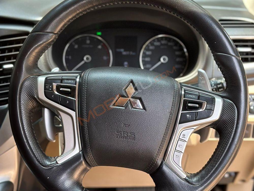 Mobil Mitsubishi Pajero Sport 2019