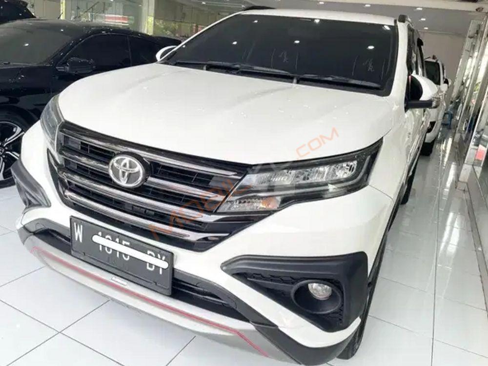 Mobil Toyota Rush 2018