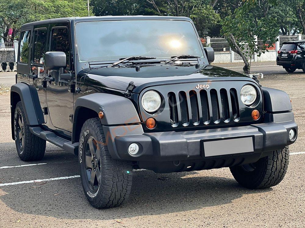 Mobil Jeep Wrangler 2011